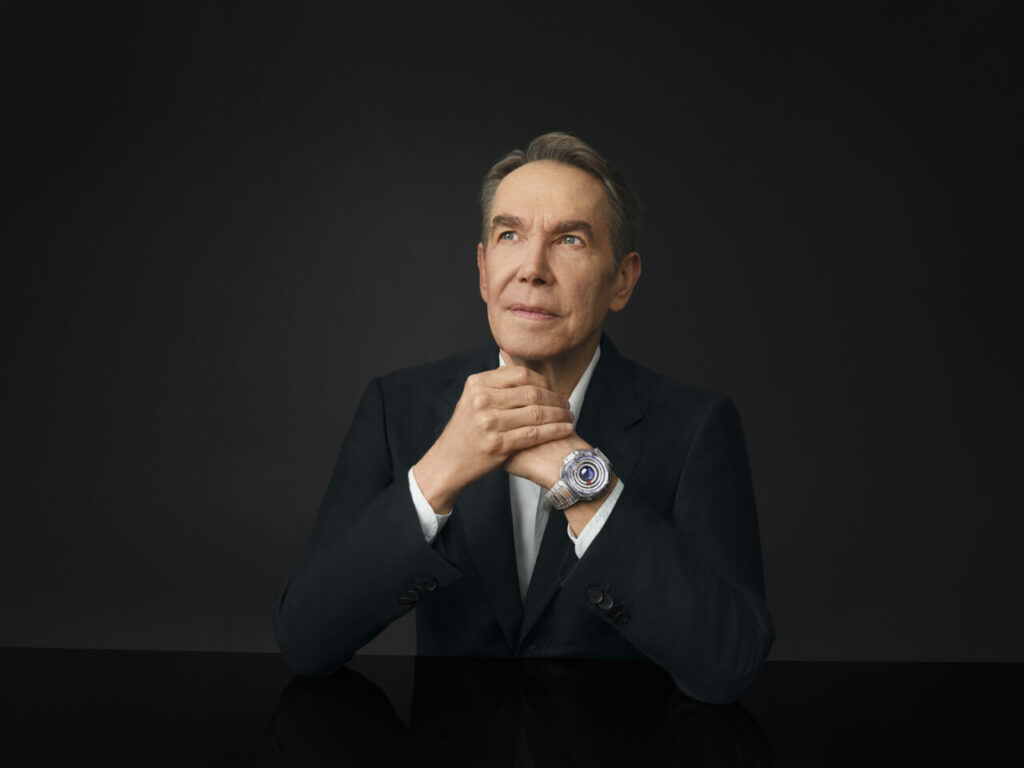 Con esta colaboración, Hublot y Jeff Koons exploran la relación entre creatividad, innovación y artesanía, llevando el lenguaje del arte contemporáneo a una nueva dimensión dentro de la relojería.